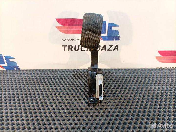 81259706103 Педаль газа