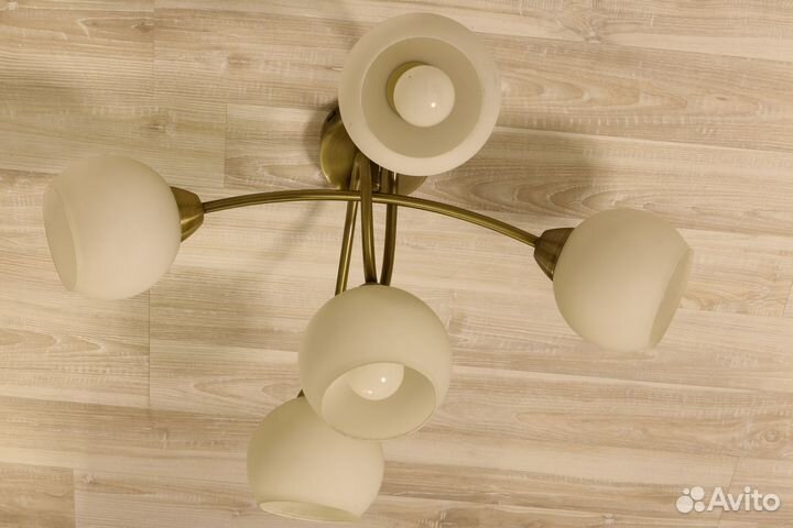 Люстра потолочная со светодиодными лампами