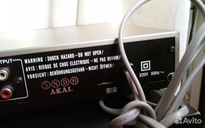 Тюнер akai AT-M11 состояние нового