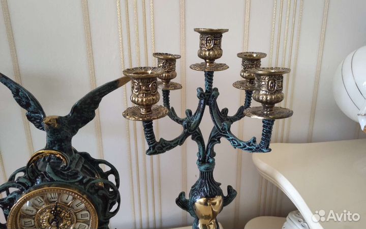 Часы каминные с конделябрами бронза
