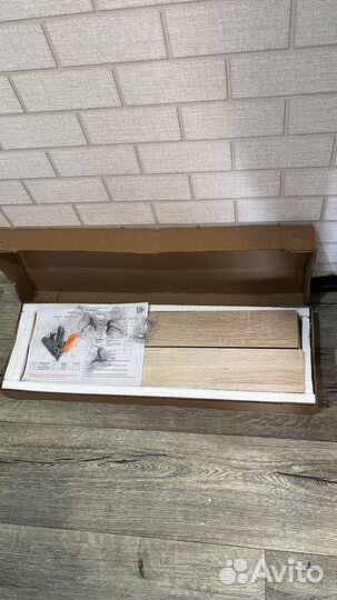 Вешалка настенная новая