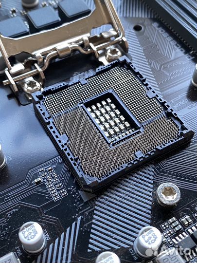 Материнская плата 