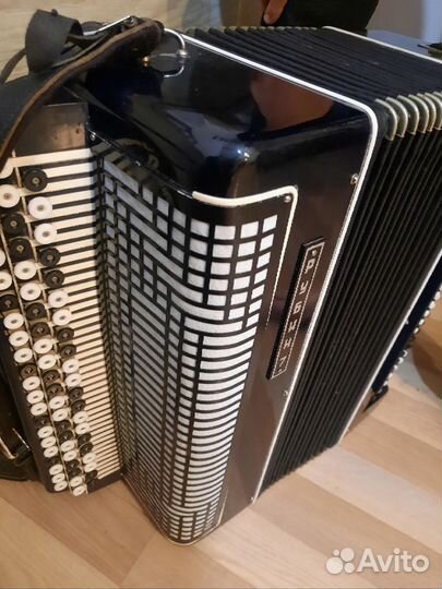 Баян готово-выборный «Рубин 7»