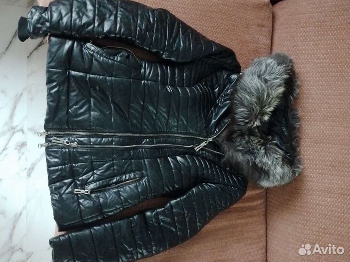 Женский кожаный пуховик