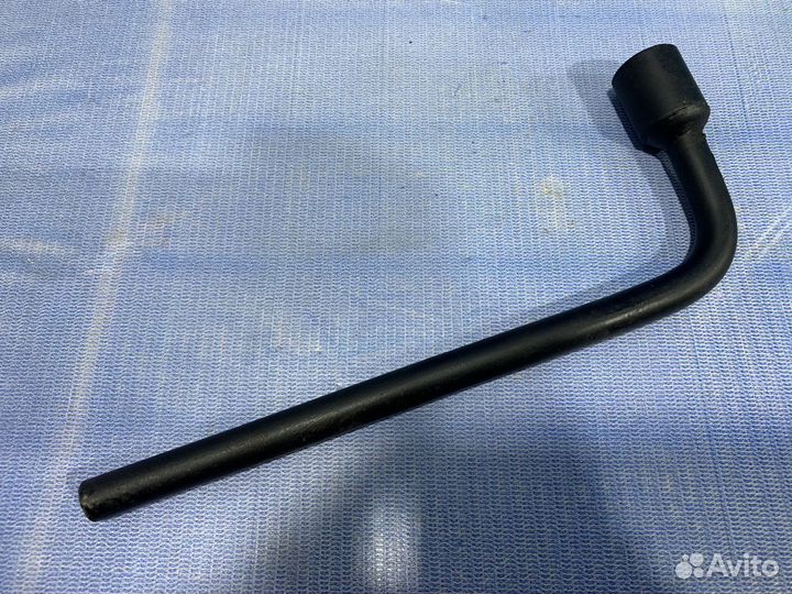 Балонник Ключ балонный Renault sandero stepway 2