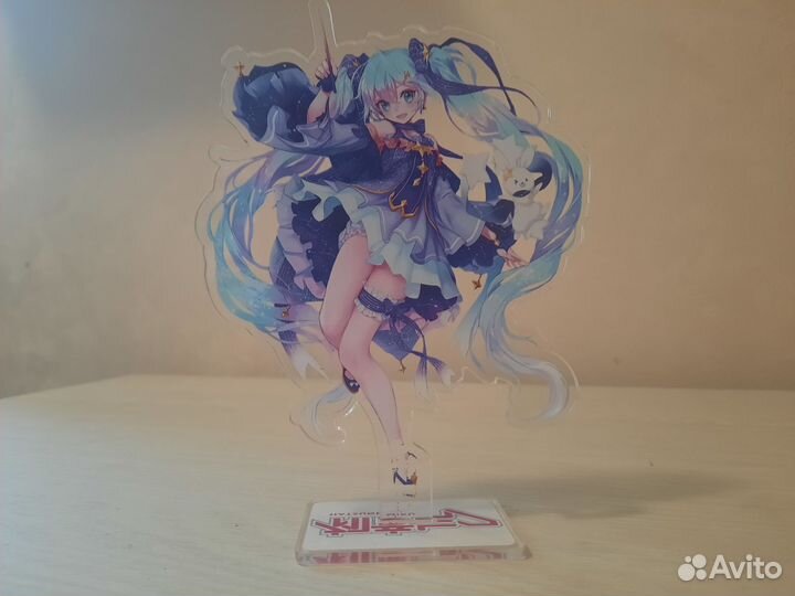 Фигурка Мику