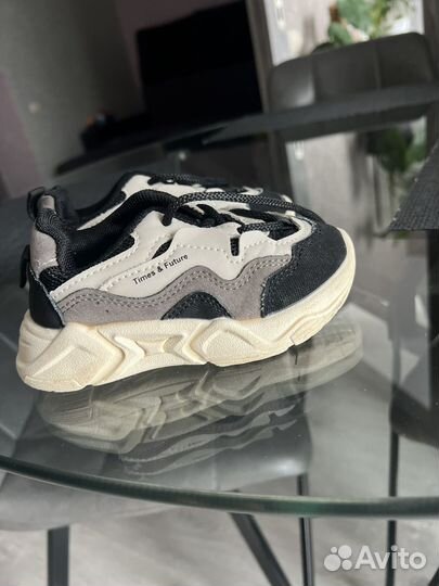 Кроссовки детские