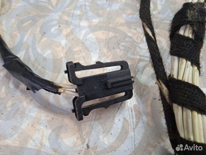 Проводка (коса) багажника левая Volkswagen Tiguan