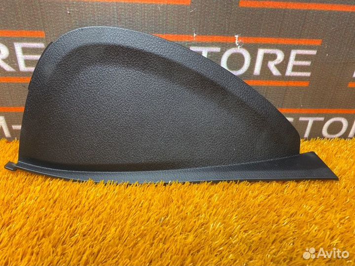 Накладка на торпеду левая Bmw X6 E71 N63B44A 2009