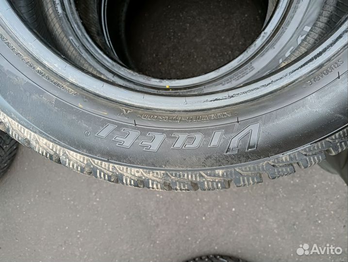 Viatti Brina Nordico V-522 215/50 R17 91T