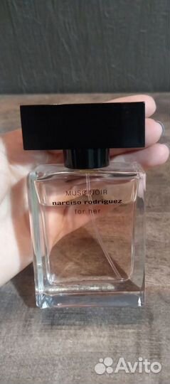 Narciso rodriguez for her musc noir