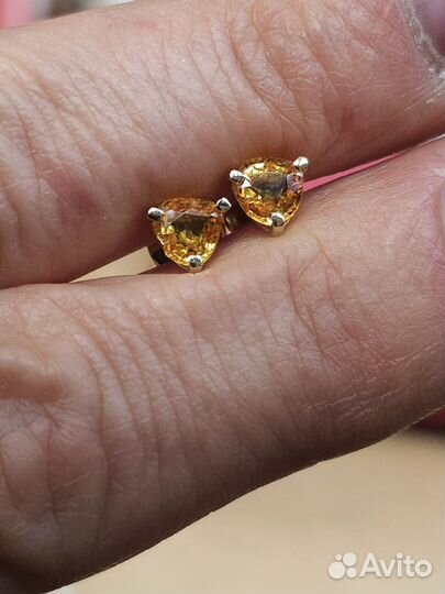 Золотые серьги пуссеты с сапфирами 1,5ct