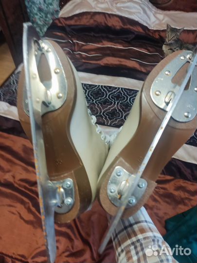 Коньки для девочки 35 размер