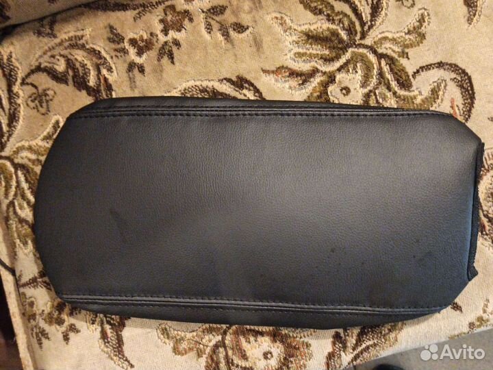 Чехол на подлокотник Тойота Камри V50-55