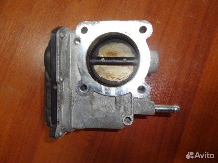 Дроссельная заслонка Toyota Corolla e15 150 Auris