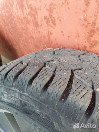 R17 Yokohama Ice Guard IG55 215/50, PCD 5x114.3 DIA 67.1