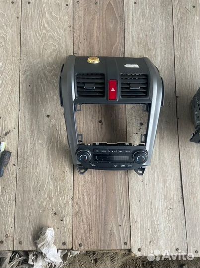 Консоль магнитофона Honda Cr-V RE R20A2 2008