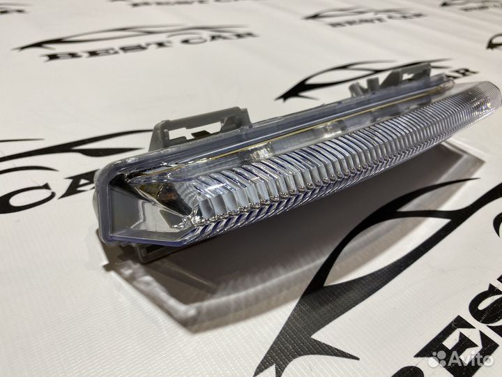 Светодиодное правое дхо Mercedes W212 W204 рест