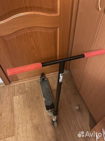 Трюковой самокат limit lmt 01