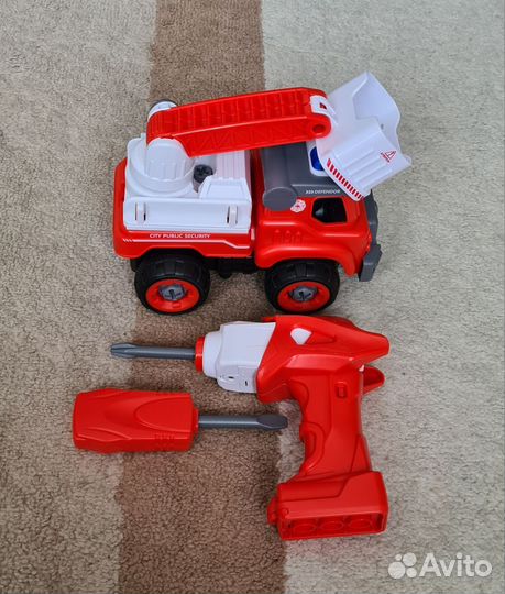 Машина пожарная на болтах