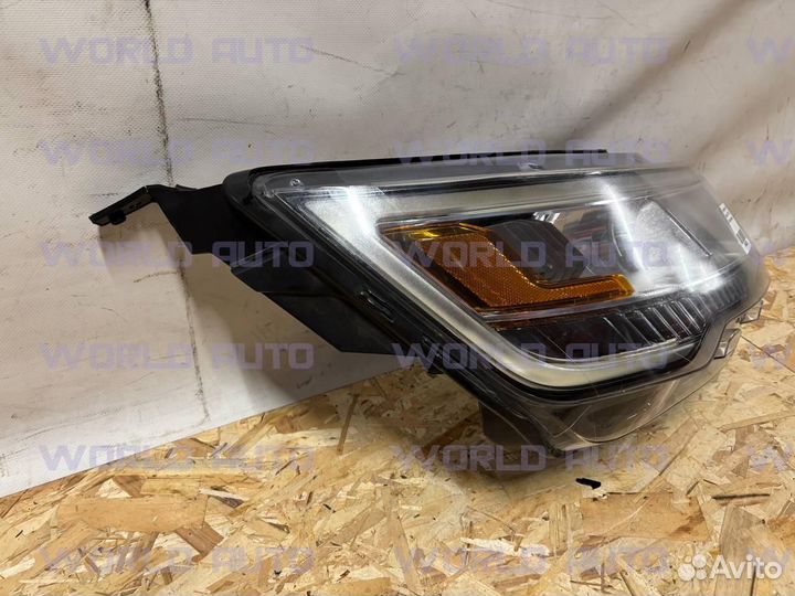 Фара правая Ford Explorer 5 2015-2019 рестайлинг