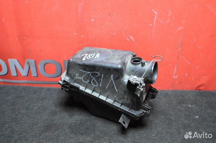 Корпус воздушного фильтра toyota corolla ZZE120