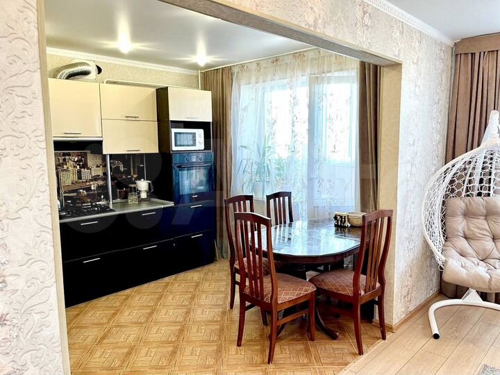 3-к. квартира, 72 м², 7/11 эт.