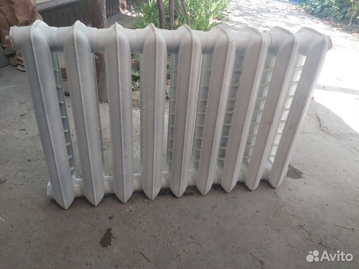 Батарея чугунная