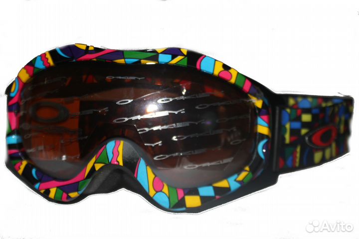 Горнолыжные маски Qakley