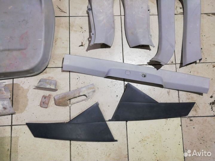 Обшивки багажника Nissan Primera P12