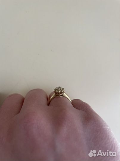 Золотое кольцо с бриллиантами Эпл