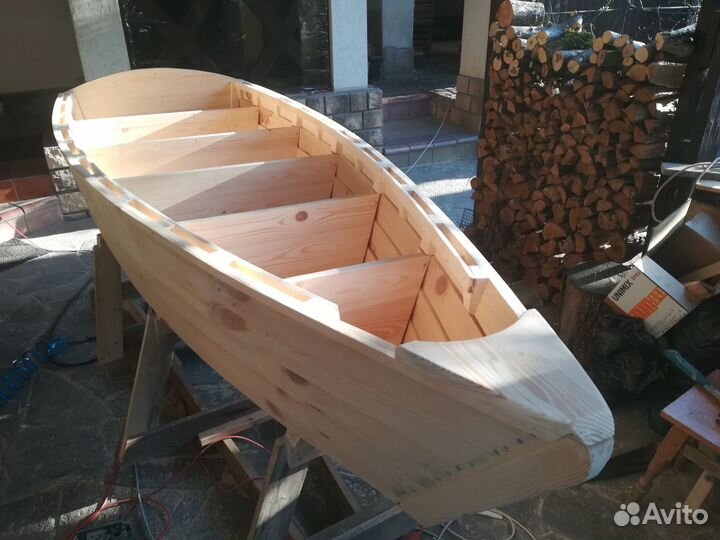 Стеллаж лодка