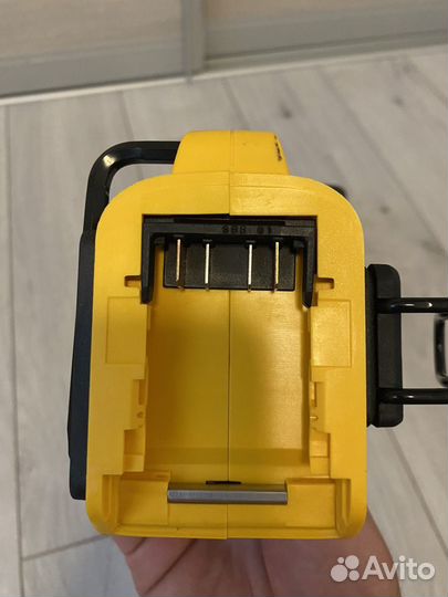 Циркулярная пила DeWalt dcs571