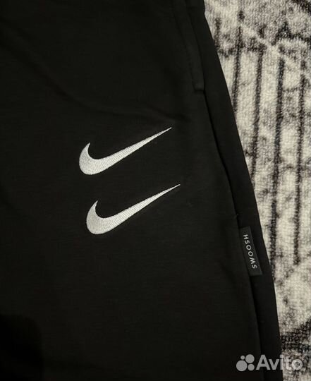 Шорты nike swoosh