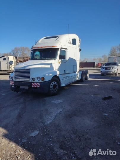 Freightliner Century с полуприцепом, 2003