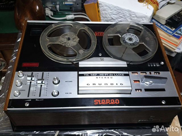 Катушечный магнитофон grundig TK147 HI-FI de luxe