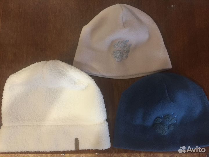 Продам шапочки весение