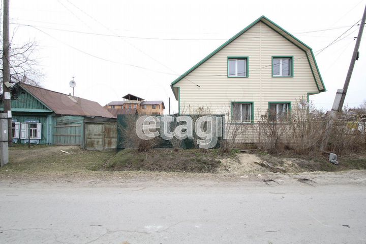 Дом 127,7 м² на участке 1,5 сот.