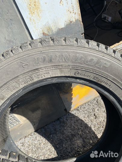 Dunlop SP Winter Ice 01 205/60 R16 92T