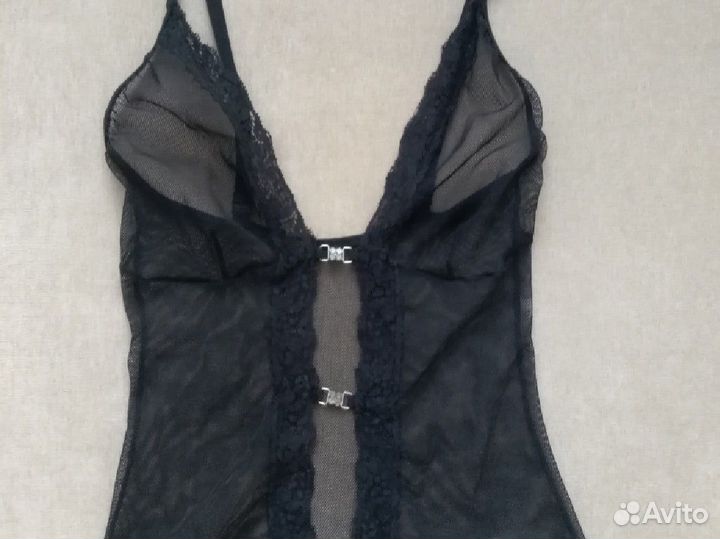 Боди с подвязками