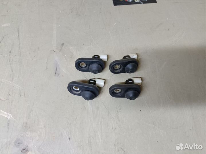 Концевик двери Mazda 6 GG LF 2005