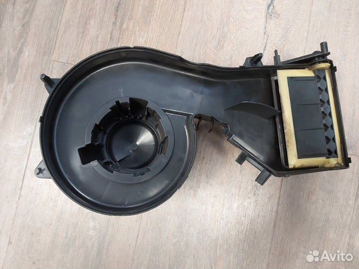 Корпус мотора печки Mercedes Gl 500 4Matic 166