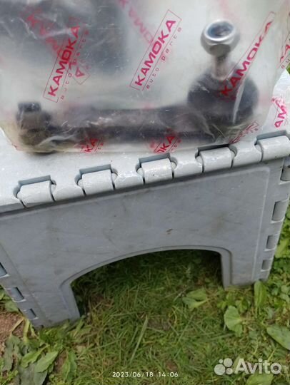 Рулевые наконечник левый