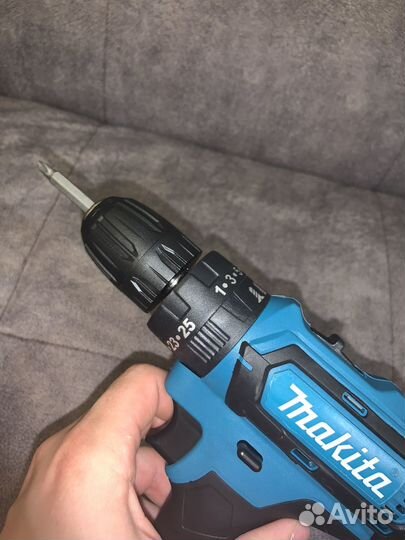 Шуруповерт Makita 26V