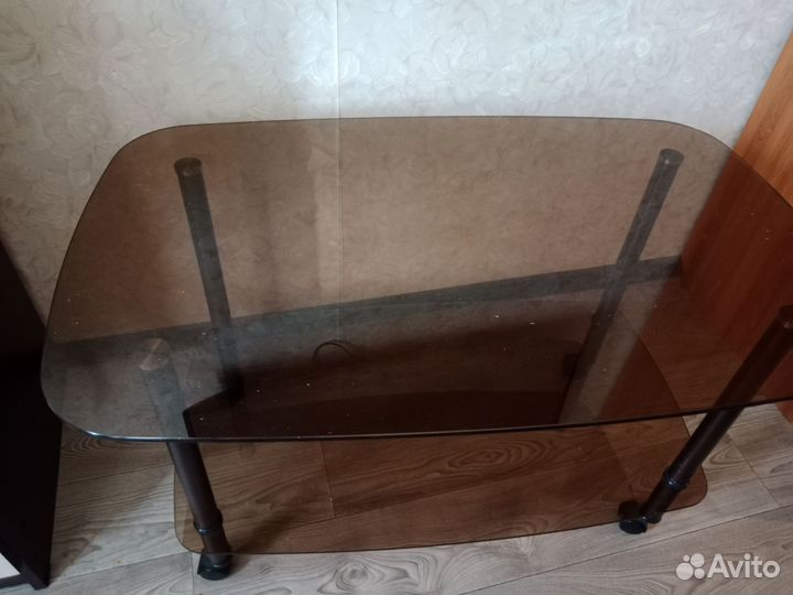 Журнальный столик стеклянный