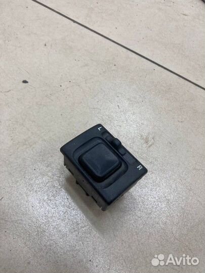 Переключатель регулировки зеркала Suzuki Baleno