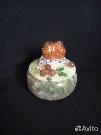 Шкатулка из камня воробьи