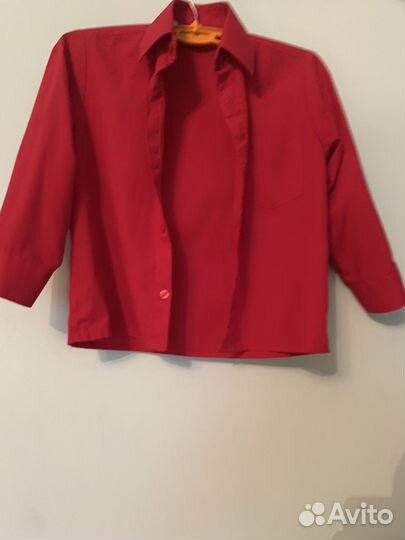 Рубашки каждая по 100