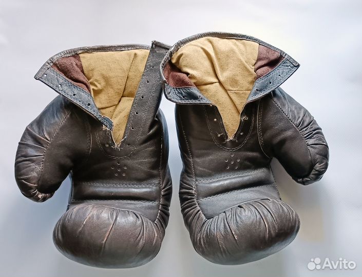 Боксерские перчатки СССР, кожа