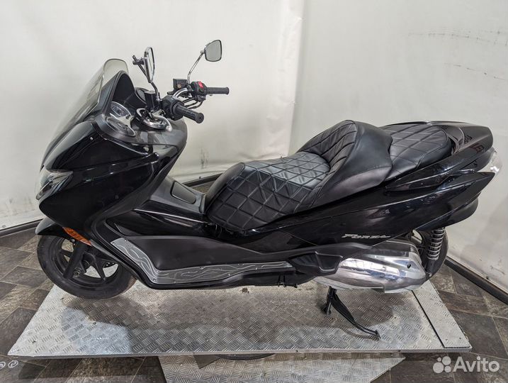 Скутер Honda Forza 250